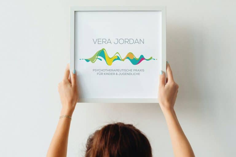 Vera Jordan · Praxislogo · Corporate Design · Grafikstudio Carreira · Susi Carreira · Werbeagentur Bad Oeynhausen · Minden · Bünde